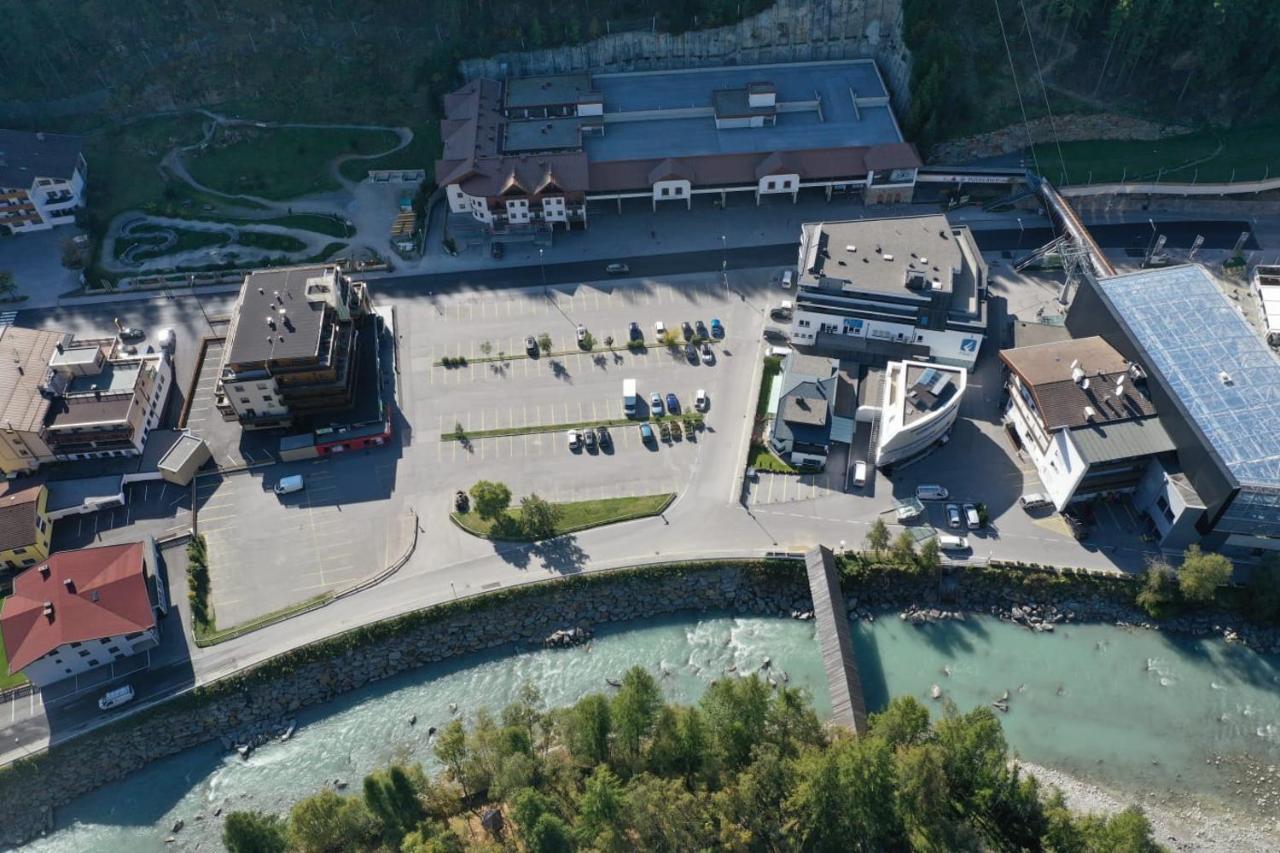 Hotel Baeckelar Wirt Superior Solden Exterior photo